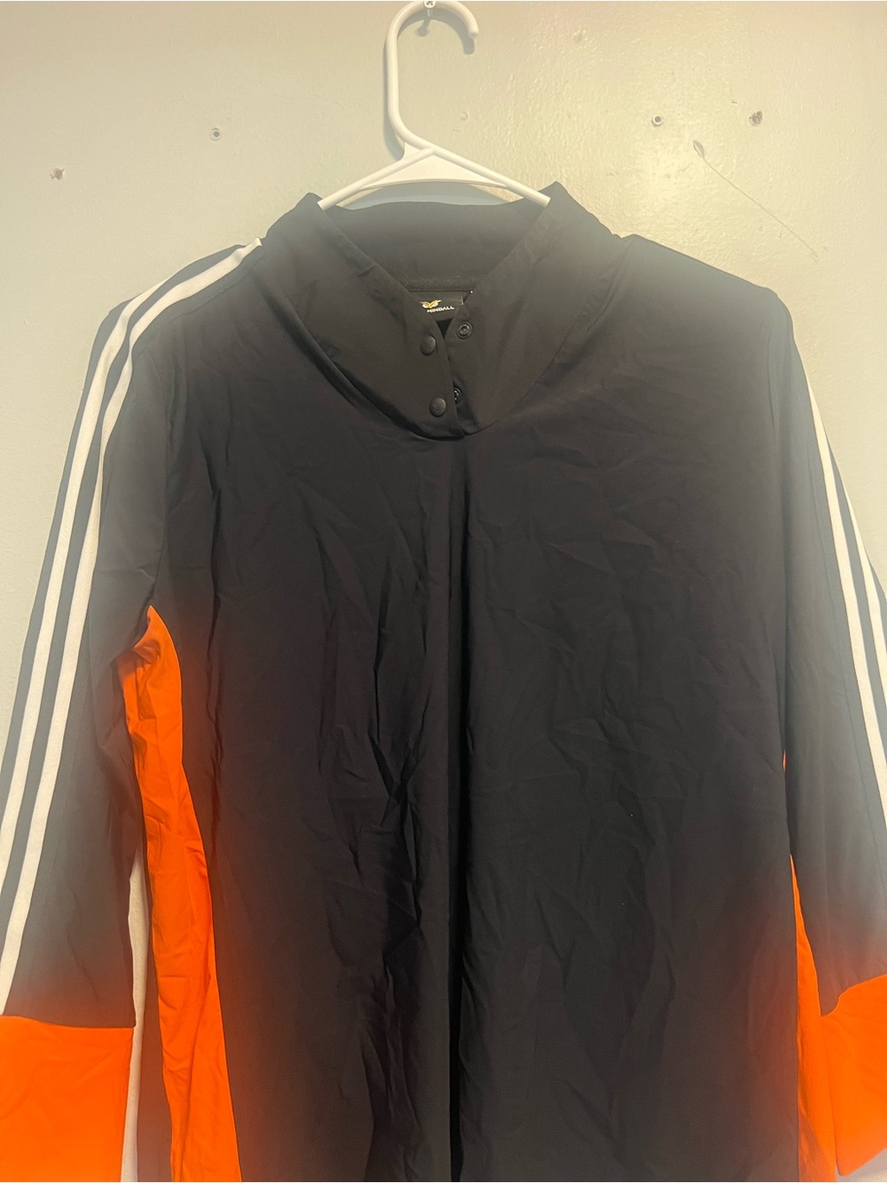 Nevermindall Women’s Black & Orange golf - Three-Stripe Sleeve Style - Picture 3 of 6